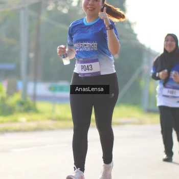 Runner Photo 3479383
