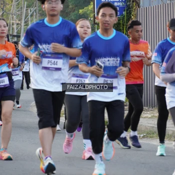 Runner Photo 3479389