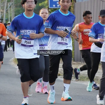 Runner Photo 3479394
