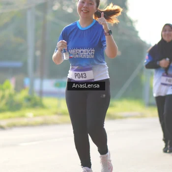 Runner Photo 3479398