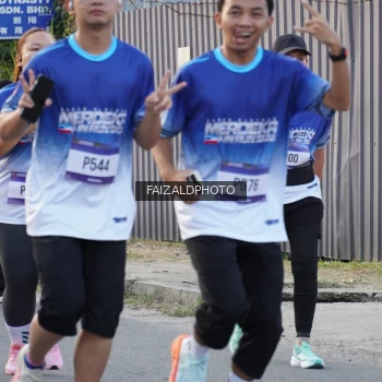 Runner Photo 3479435