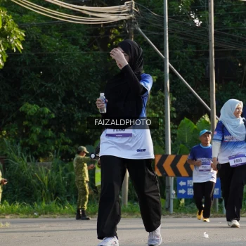 Runner Photo 3479451