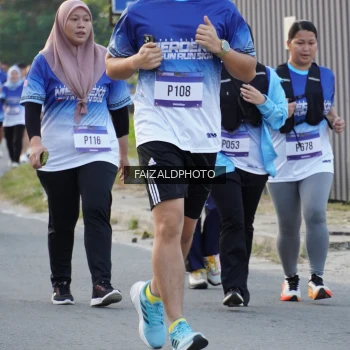 Runner Photo 3479511