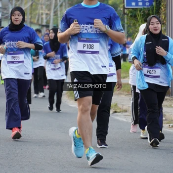 Runner Photo 3479513