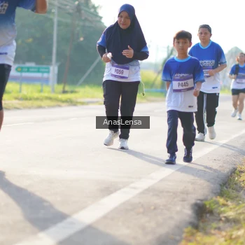 Runner Photo 3479521