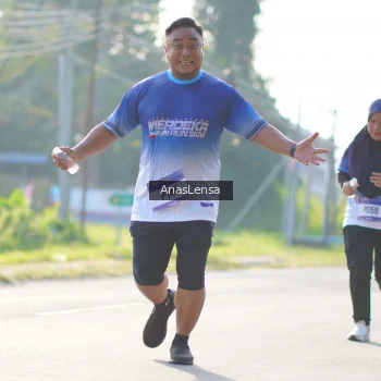 Runner Photo 3479523