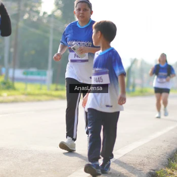 Runner Photo 3479559