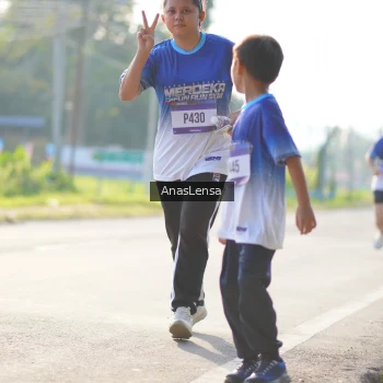 Runner Photo 3479570