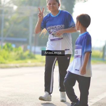 Runner Photo 3479575