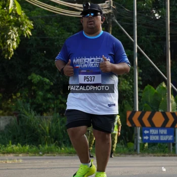 Runner Photo 3479648