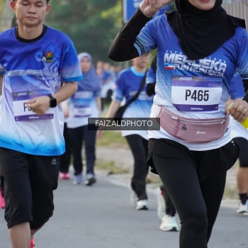 Runner Photo 3479692
