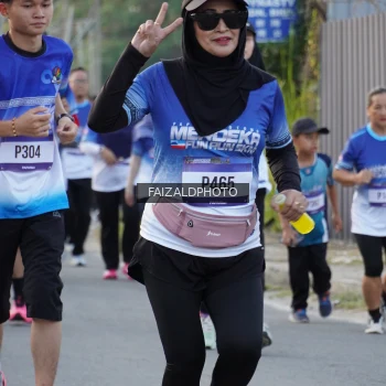 Runner Photo 3479711