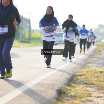 Runner Photo 3479724