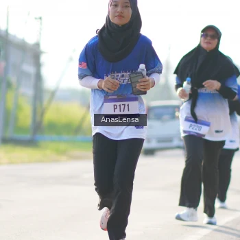 Runner Photo 3479725