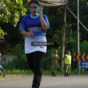 Runner Photo 3479742