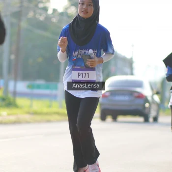 Runner Photo 3479746