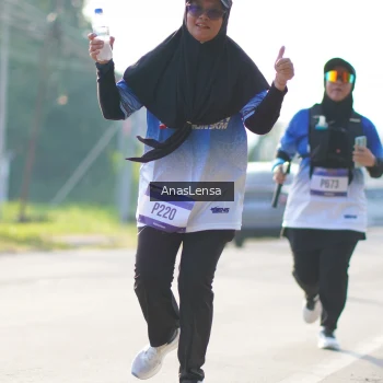 Runner Photo 3479759