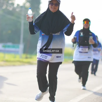Runner Photo 3479769