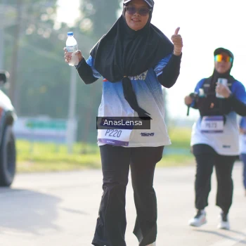 Runner Photo 3479777