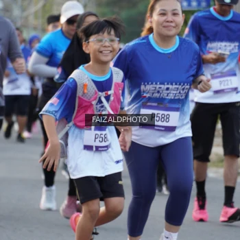 Runner Photo 3479781