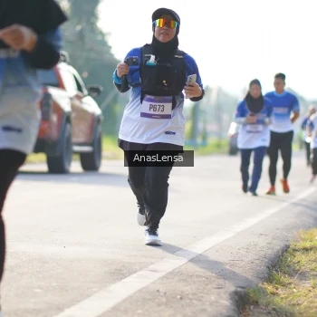 Runner Photo 3479786