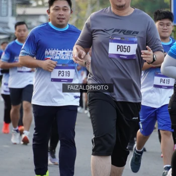 Runner Photo 3479792