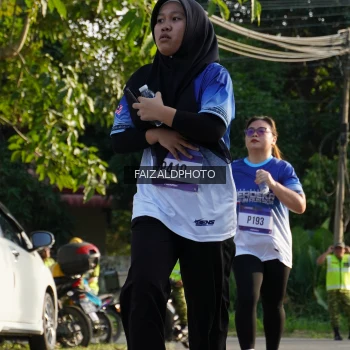 Runner Photo 3479858