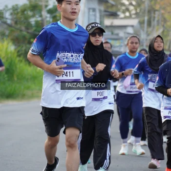 Runner Photo 3479869