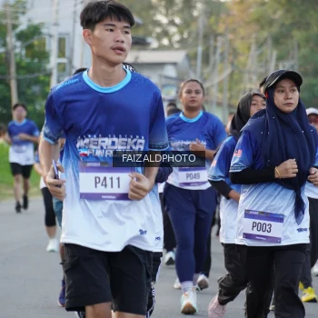 Runner Photo 3479873