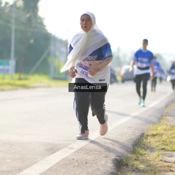 Runner Photo 3479880
