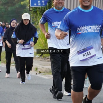 Runner Photo 3479922