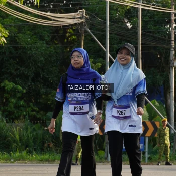 Runner Photo 3479924