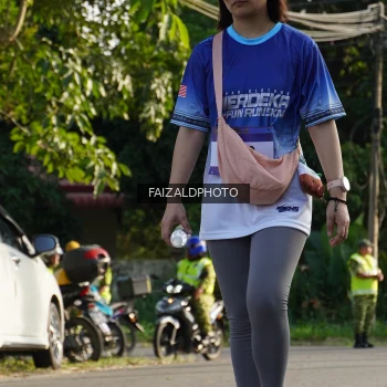 Runner Photo 3479937
