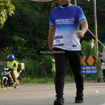 Runner Photo 3479990