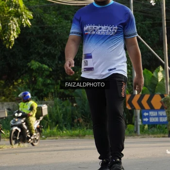 Runner Photo 3479999