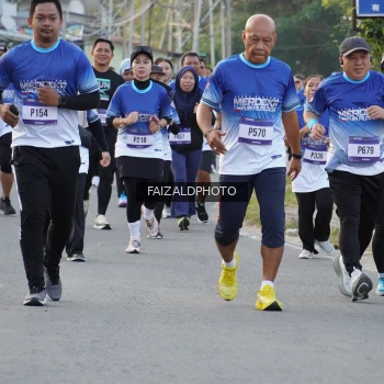 Runner Photo 3480004