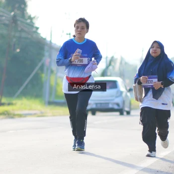 Runner Photo 3480011