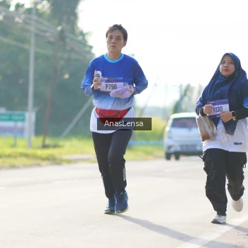 Runner Photo 3480012