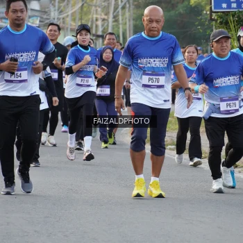 Runner Photo 3480013