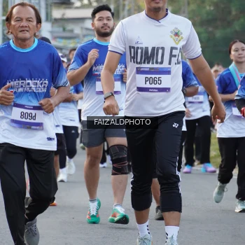 Runner Photo 3480073