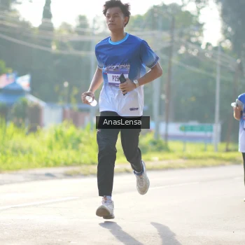 Runner Photo 3480096
