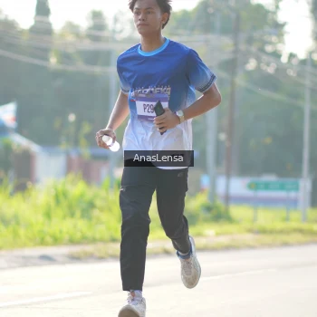 Runner Photo 3480100
