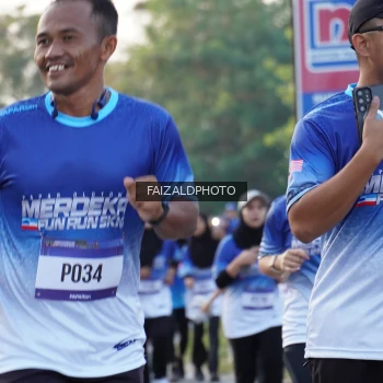 Runner Photo 3480175