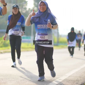 Runner Photo 3480564