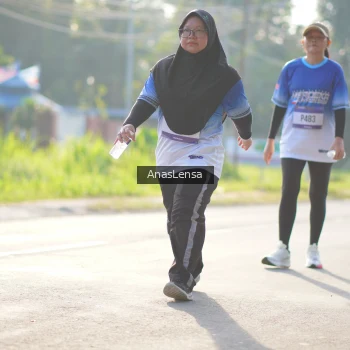 Runner Photo 3480710