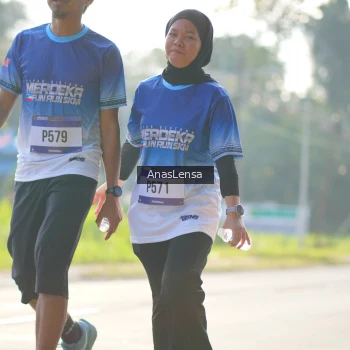 Runner Photo 3480765