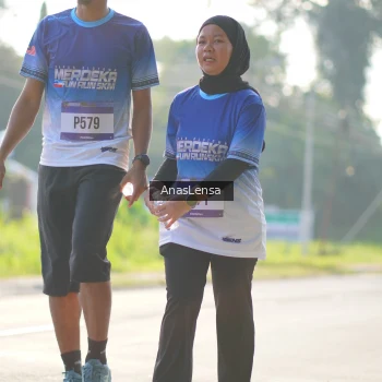 Runner Photo 3480767