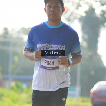 Runner Photo 3480819