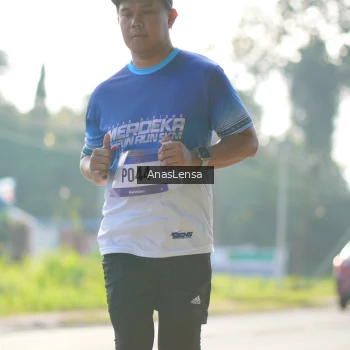 Runner Photo 3480823