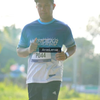 Runner Photo 3480824